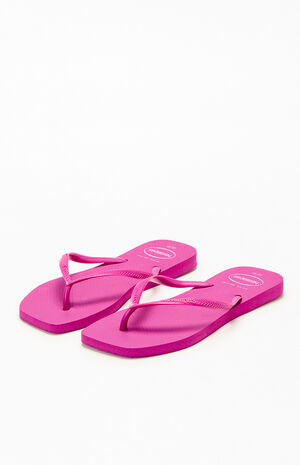 Women's Fuchsia Slim Square Flip Flop Sandals image number 2