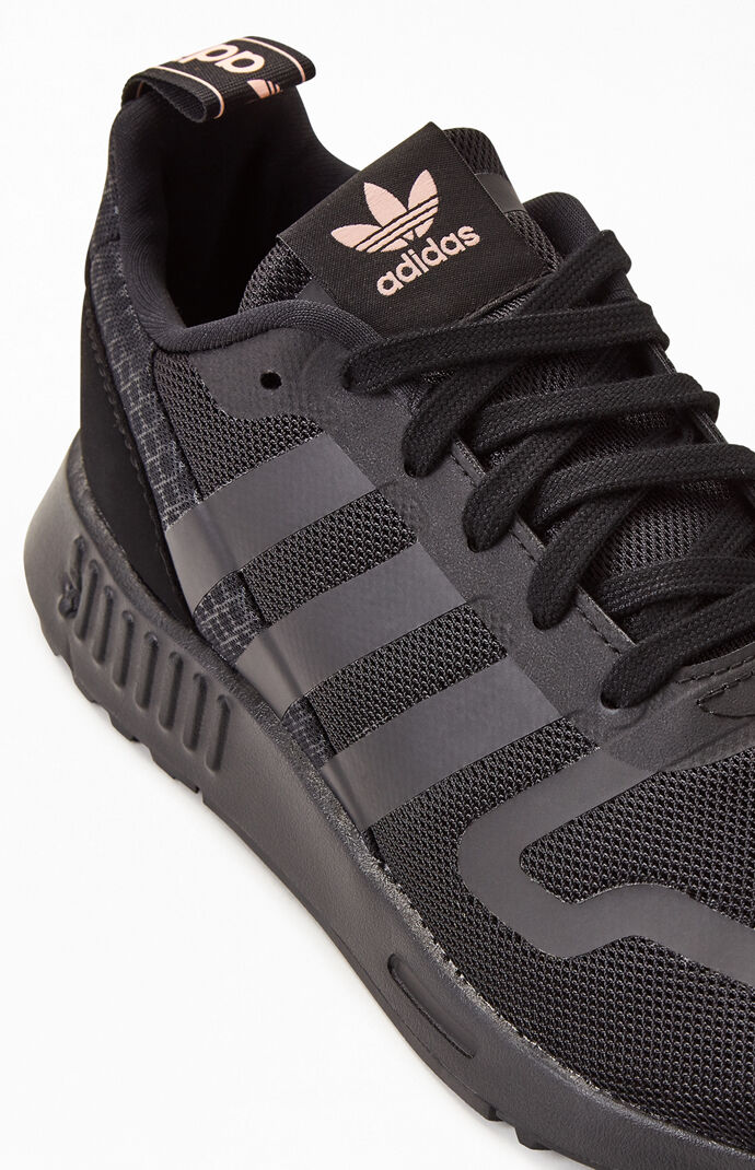 Black Smooth Runner Sneakers