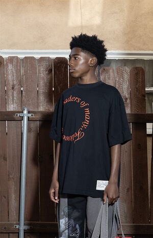 Leaders T-Shirt image number 1