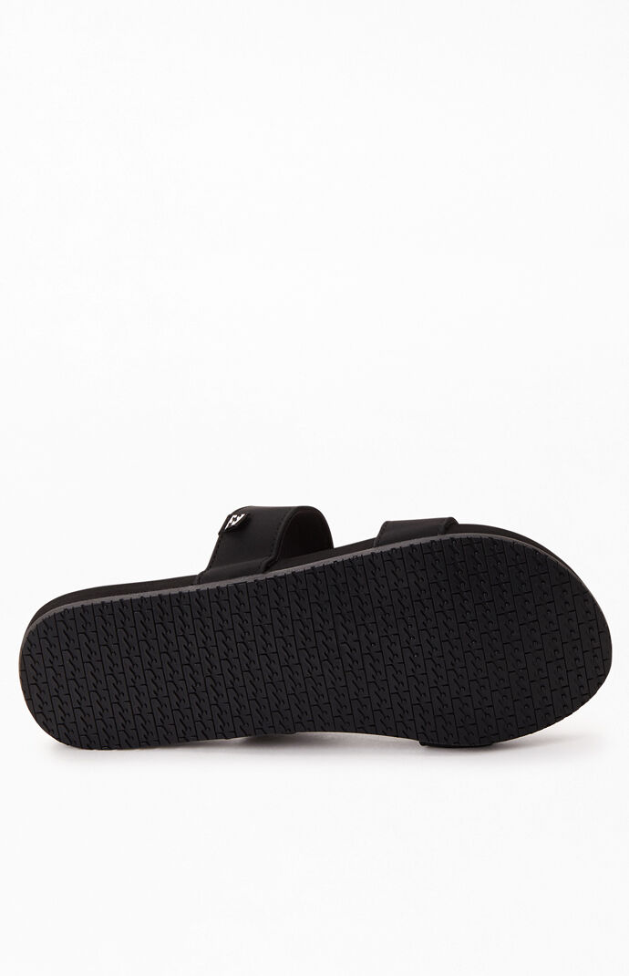 Isla Sandals