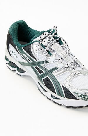 White & Green Gel Nimbus 10.1 Shoes image number 6