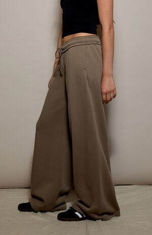 Ultra Soft Fleece Baggy Sweatpants image number 3