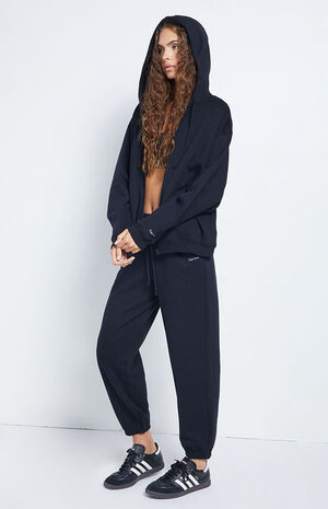 Basic Full-Zip Hoodie image number 3