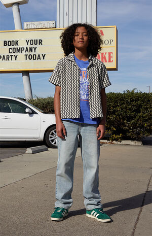 Light Indigo '90s Straight Jeans image number 1