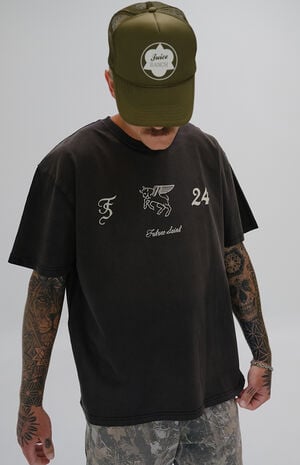 Bull Flock T-Shirt image number 1