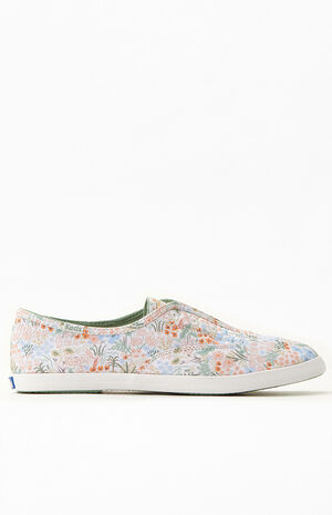 Women's Chillax Meadow Sneakers image number 2