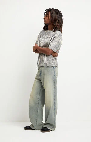 Blake Extreme Baggy Jeans Light Blue Tinted image number 1