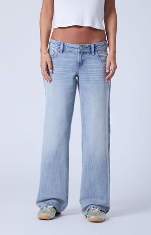 Sammy Ultimate Low Rise Straight Leg Jeans Light Blue image number 2