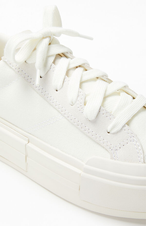 Converse All Star Cruise Sneakers Mens Size 8.5 White Leather Low Top All Star Converse Chuck Taylor All Star Cruise sneakers in white | ASOS main image 3