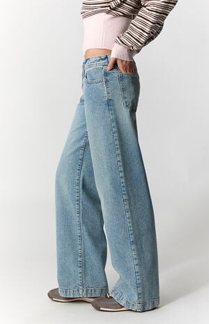 Kaia Ultimate Low Rise Baggy Jeans Lighter Blue image number 3