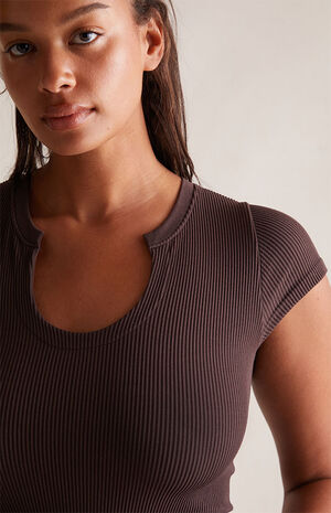 Seamless Notched T-Shirt image number 5