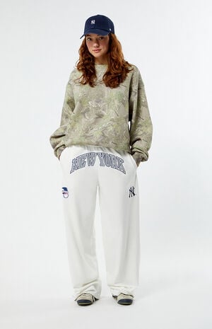 MLB Wild Collective x PacSun Sweatpants image number 1