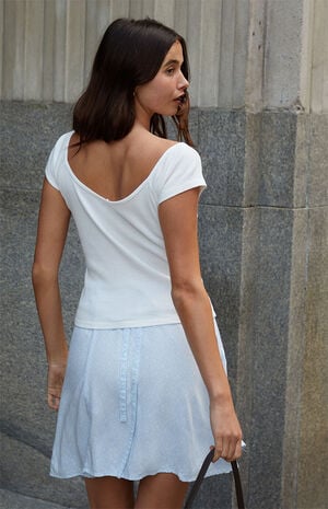 White V-Neck Off-The-Shoulder Top image number 4