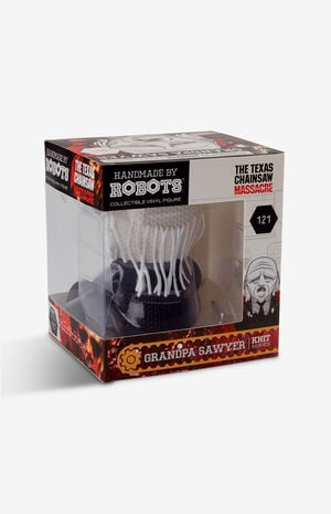 The Texas Chainsaw Massacre Grandpa Sawyer 121 Knit Series Vinyl Figure image number 6