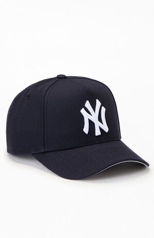 Kids NY Yankees Classic 9FORTY Snapback Hat image number 1