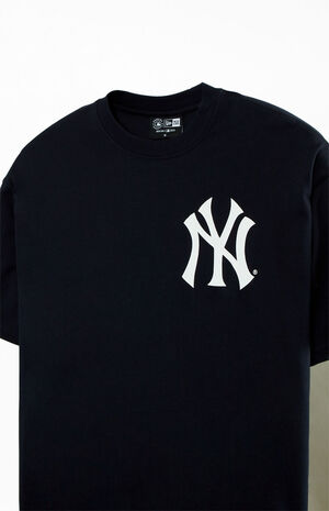 NY Yankees Oversized T-Shirt image number 3
