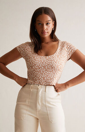 Sculpting Hazel Fitted Scoop Top image number 3