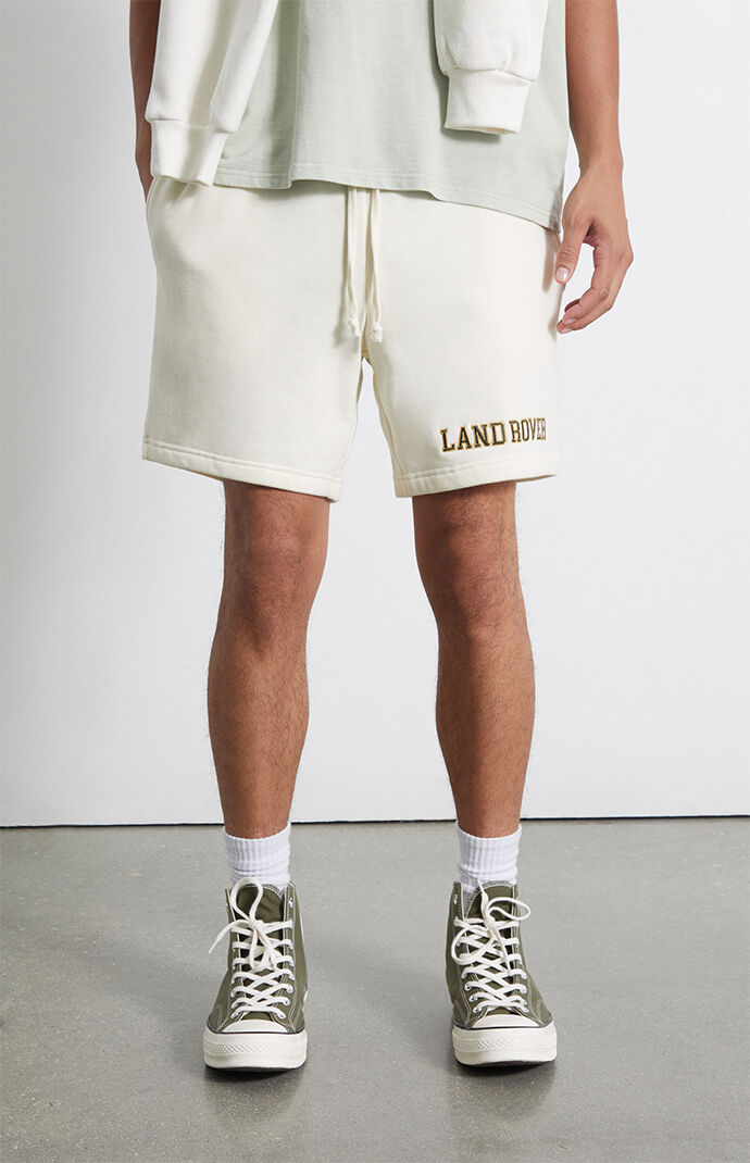 Land Rover Cream Core Fleece Sweat Shorts | PacSun 『ペンと箸』 FOG ESSENTIALS SHORTS SWEAT GRAPHIC ショートパンツ