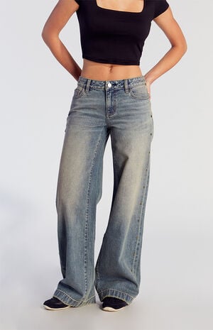 Casey Low Rise Baggy Jeans Star Stud image number 1