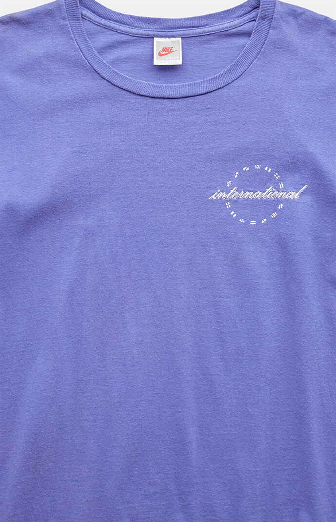 PS VINTAGE 90s International Nike Graphic T-Shirt