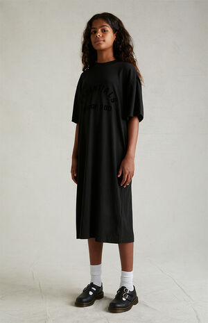 Essentials Black 3/4 Sleeve T-Shirt Dress image number 6