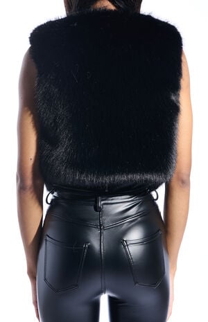 Meela Black Faux Fur Vest image number 3