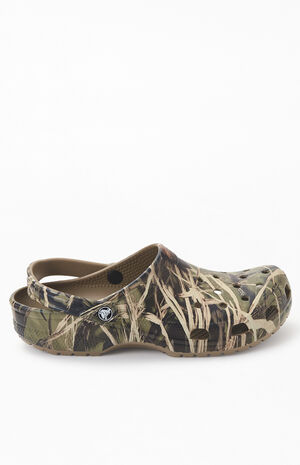 x Realtree Classic Clogs image number 2