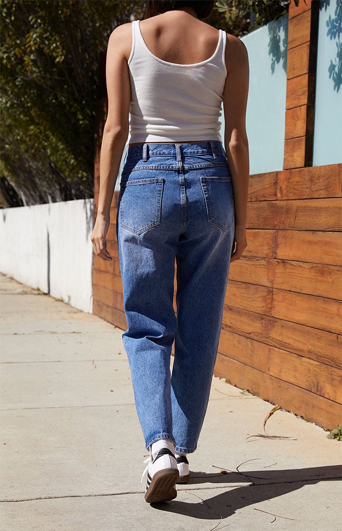 John galt mom jeans 2025