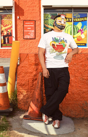 x Modelo Marketchelada T-Shirt image number 2