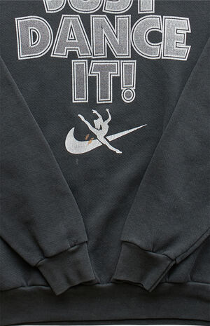 2000s Just Dance It Crew Neck Sweatshirt image number 4