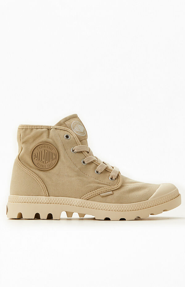 palladium boots beige