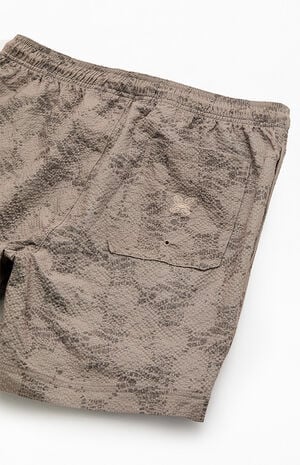 Shell Seersucker 6.5" Swim Trunks image number 4