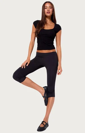 Chari Ribbed Scoop Neck T-Shirt image number 4