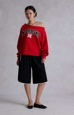 Off-The-Shoulder Sweatshirt image number 5