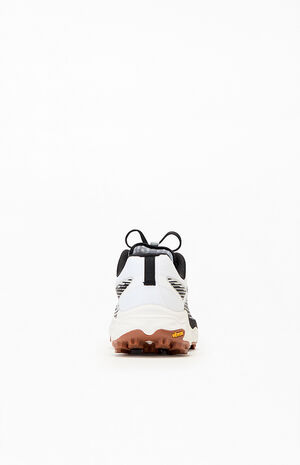White and Black Agility Peak 6 Shoes image number 3