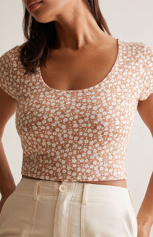 Sculpting Hazel Fitted Scoop Top image number 5