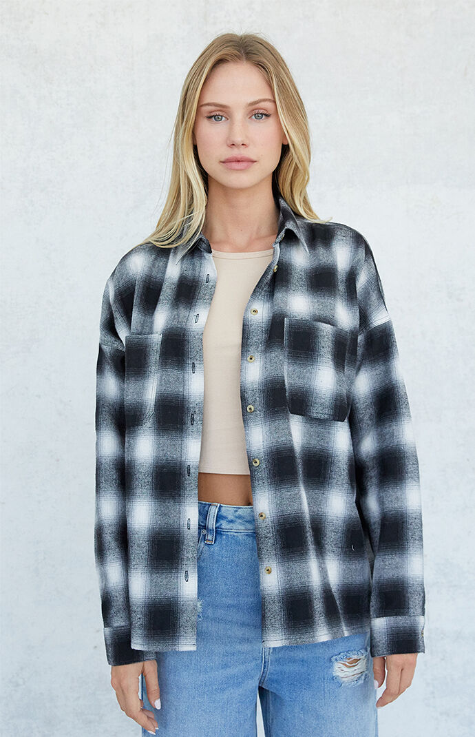 Women's Button Down Oversized Flannel Shirt in Black - Size Xs