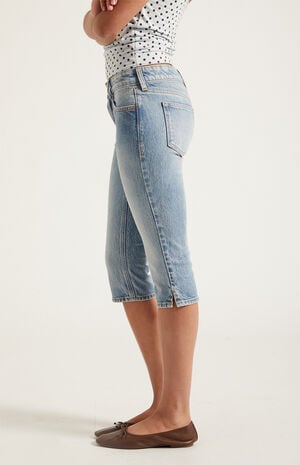 Capri Denim Shorts Stretch Light Blue image number 3