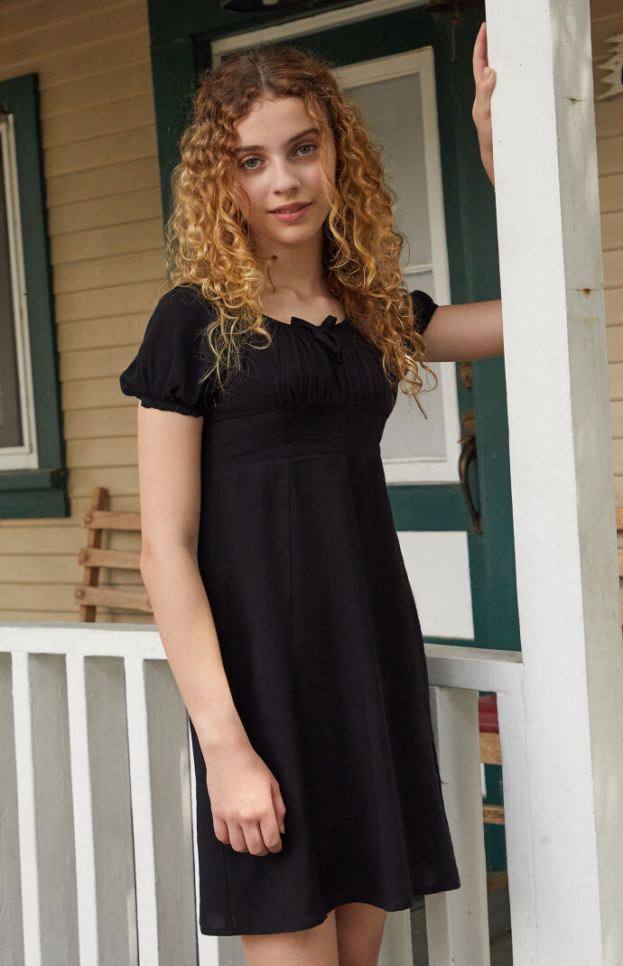Black Short Sleeve Dress