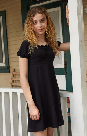 Black Short Sleeve Dress image number 2