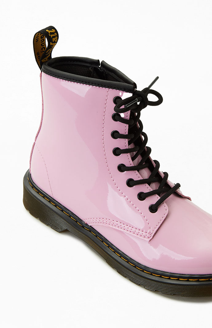 Baby pink dr martens on sale