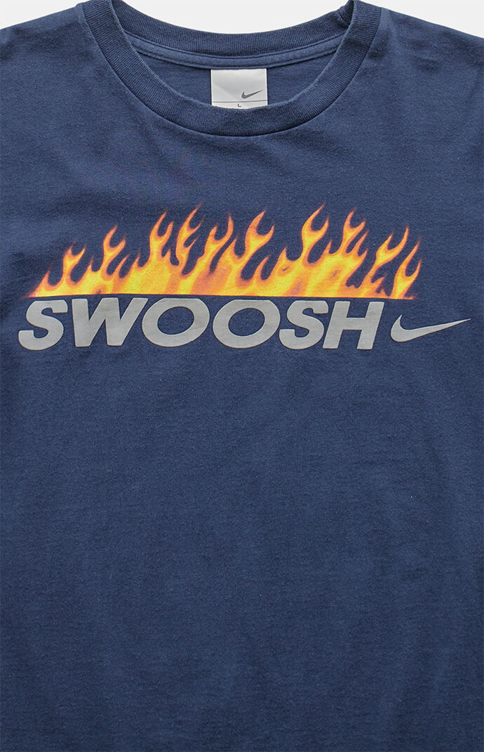 PS VINTAGE 2000s Nike Swoosh Graphic T-Shirt