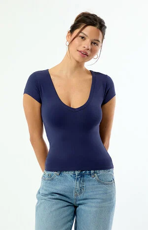 Lucy Deep V Short Sleeve Top image number 2