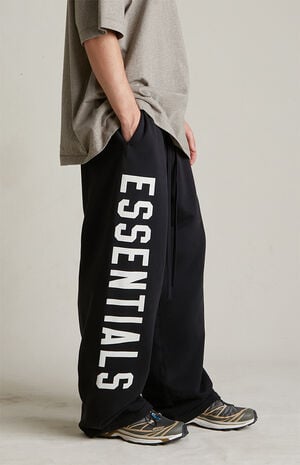 Black Heavy Fleece Relaxed Sweatpants image number 4