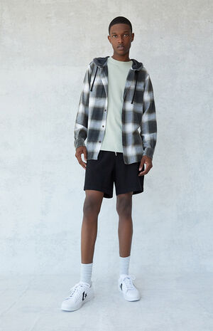 Volley Shorts image number 2