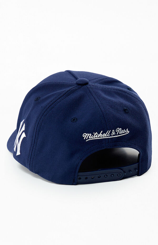 Mitchell & Ness Yankees Distressed Navy Ribbon Cap Mitchell & Ness Yankees Evergreen Coop Navy Adjustable  main image 2