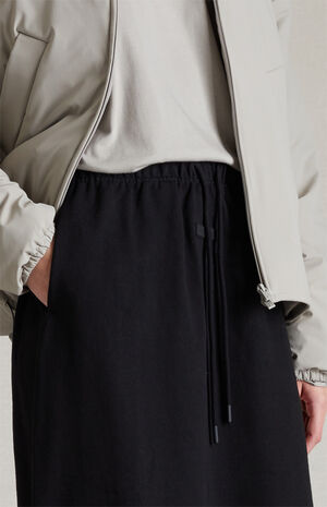 Women's Jet Black Heavy Long Skirt image number 4