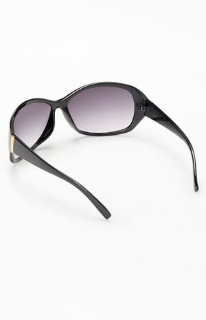 Riley Y2K Plastic Sunglasses image number 2