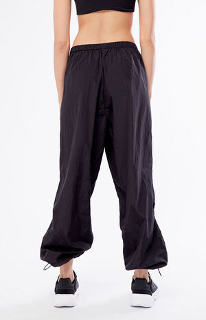 Ruched Shine Baggy Pants image number 4