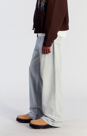 Blake Extreme Baggy Jeans Light Indigo Wash image number 3